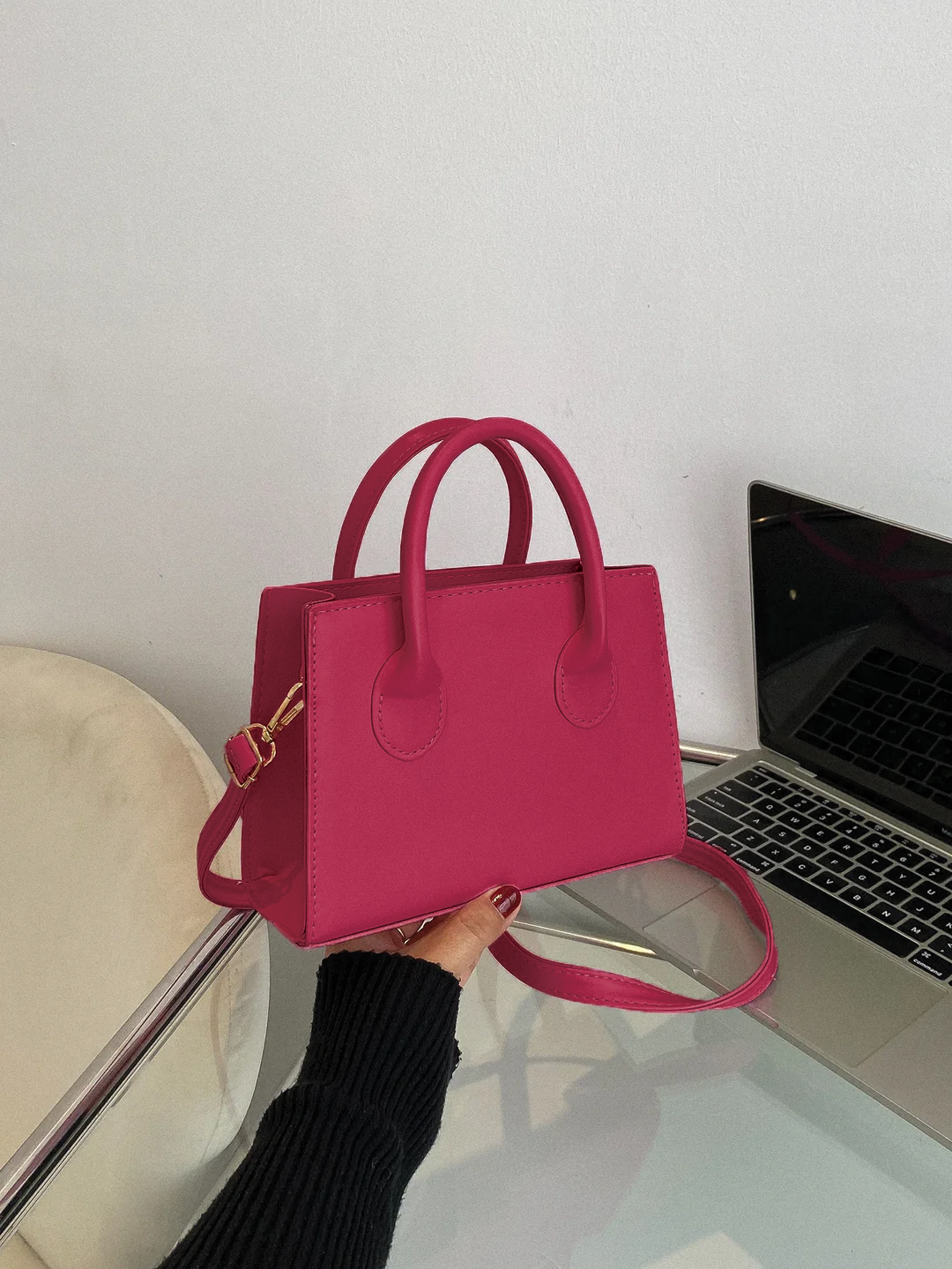 Naferio - veganskt läder mini crossbodyväska